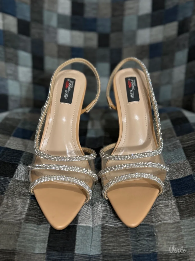 Sandale na štiklu , model Zara