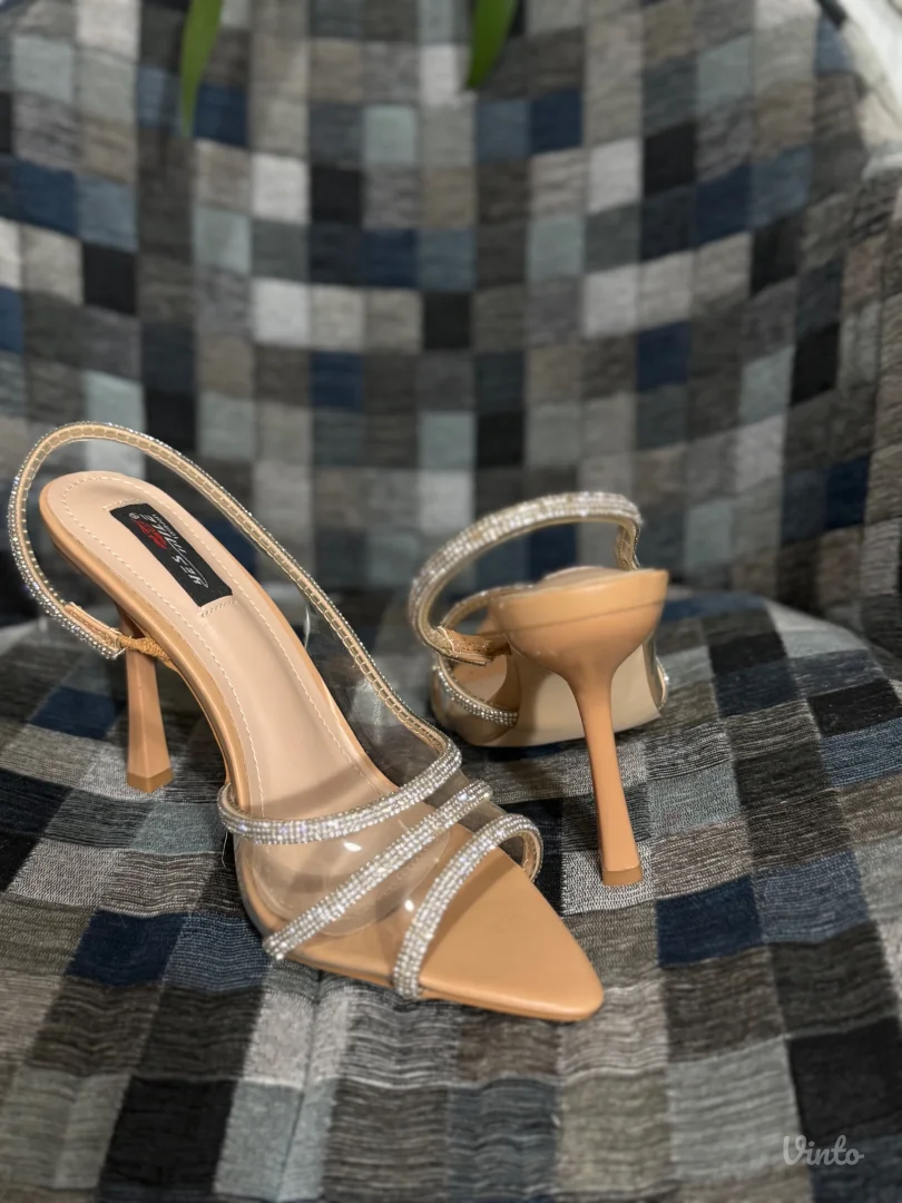 Sandale na štiklu , model Zara