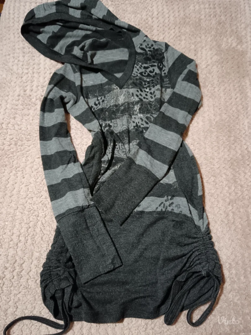 Dukserica sa kapuljačom