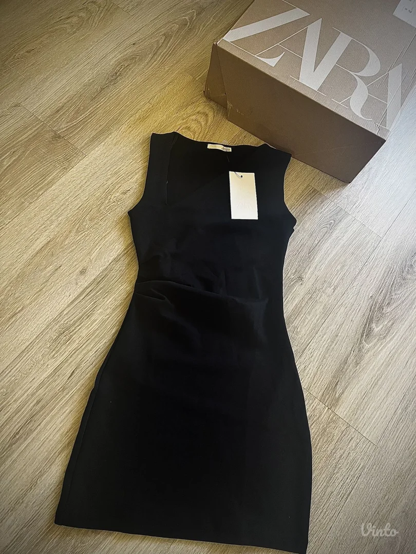 Zara little black dress/NOVO