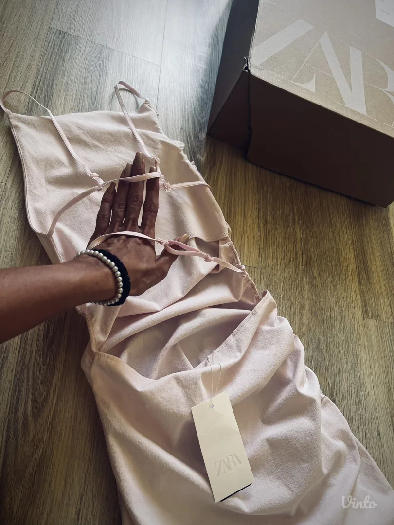 Zara duga haljina skroz otvorenih ledja/NOVO