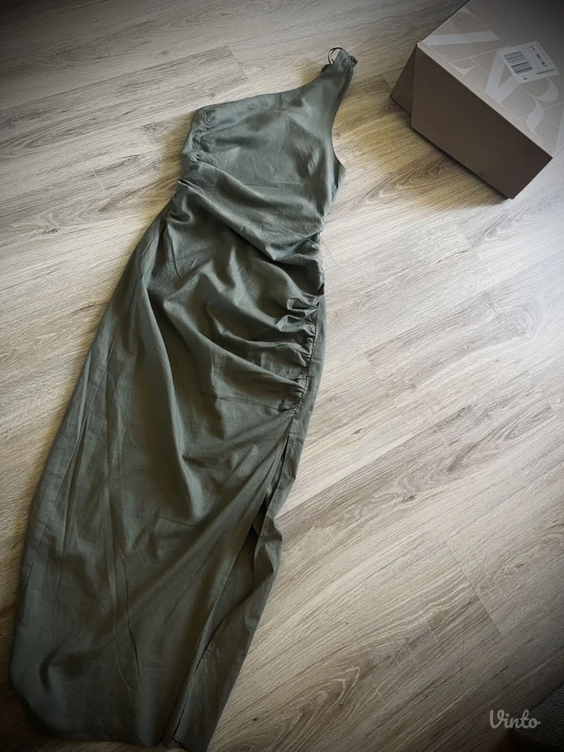 Zara duga haljina otvorenih ledja/NOVO