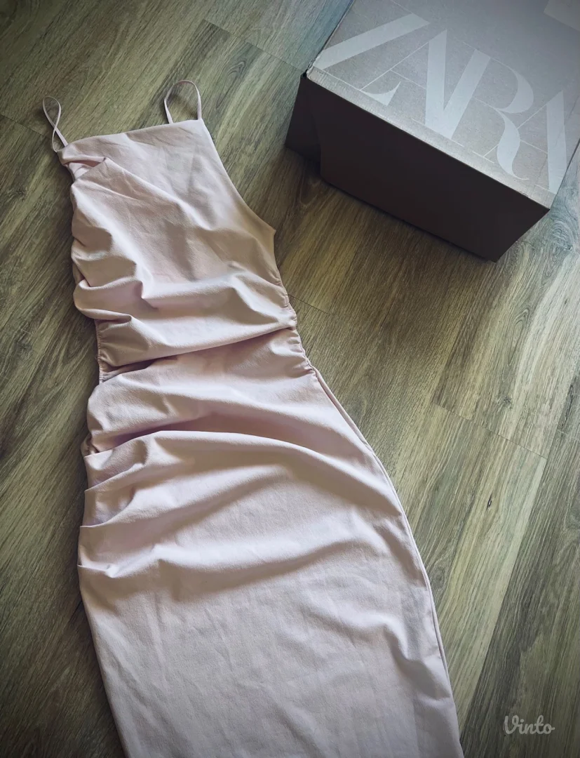 Zara duga haljina skroz otvorenih ledja/NOVO