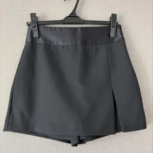 Zara skort