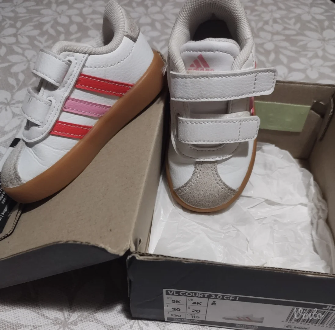 Adidas bebi patike 20