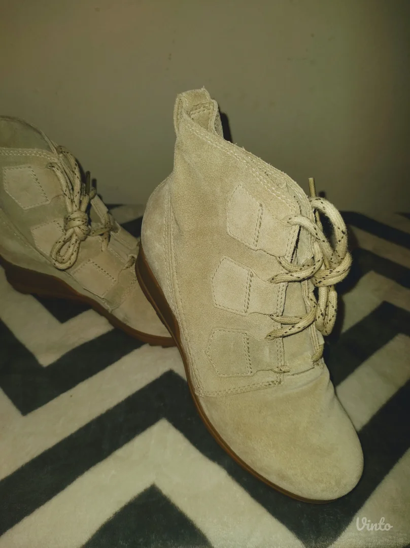 Cipele gležnjače 37