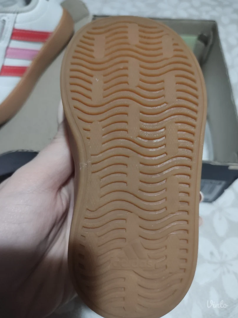 Adidas bebi patike 20