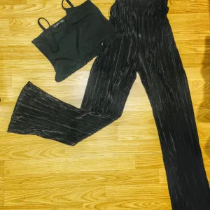 Lagane duboke pantalone+top