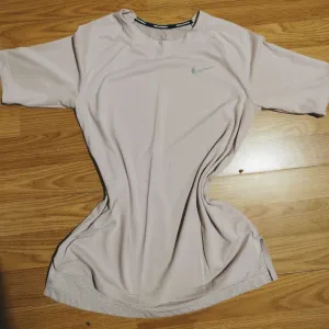 Nike ženska majica kratak rukav