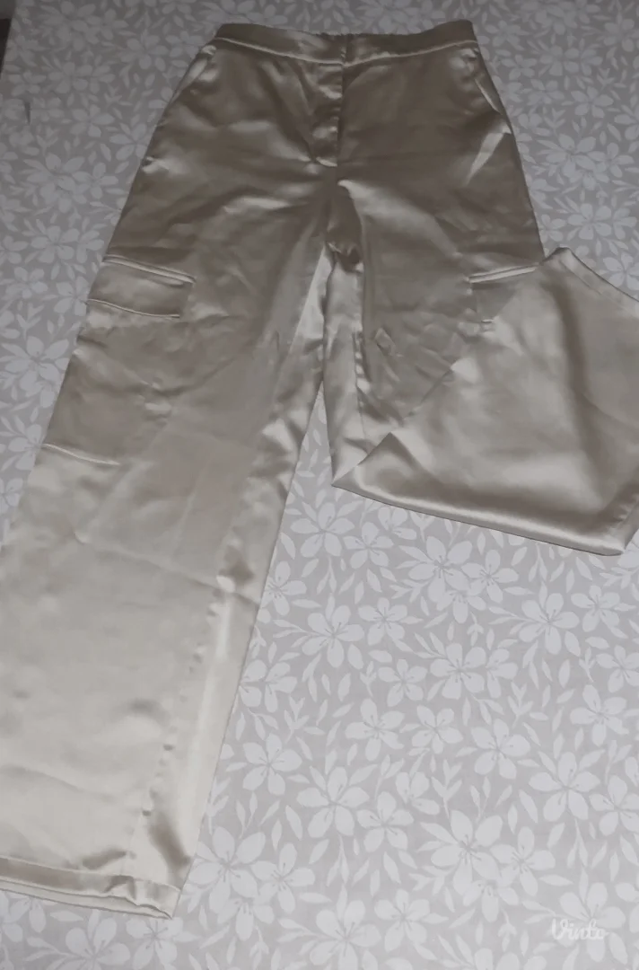 Zara cargo sistemske pantalone