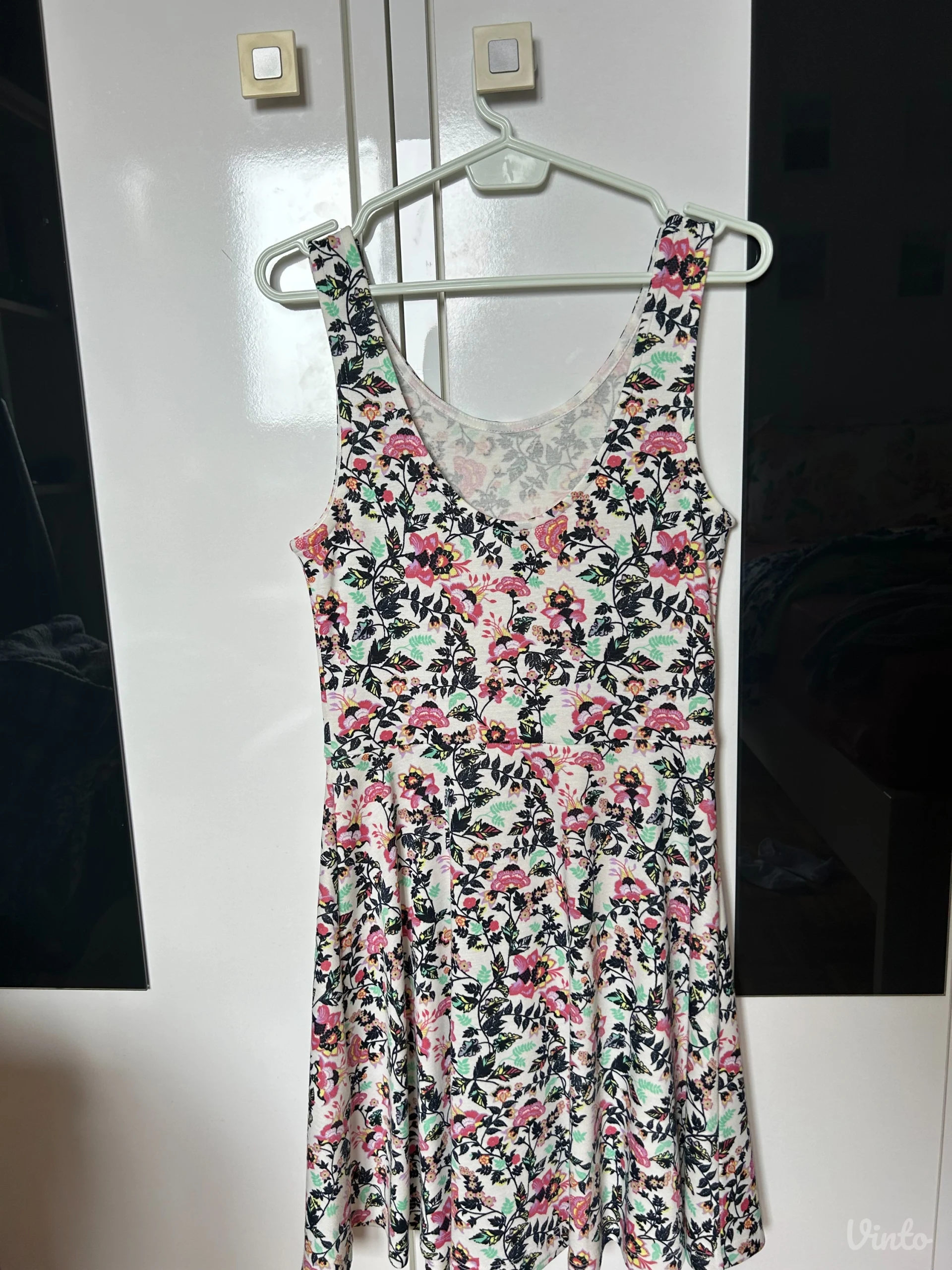 H&M haljina S novo h&m