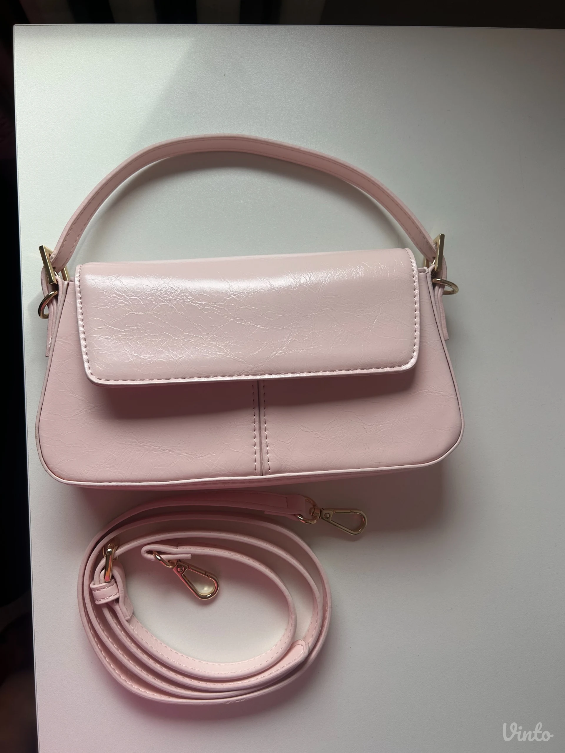 Primark svetlo roze torbica novo