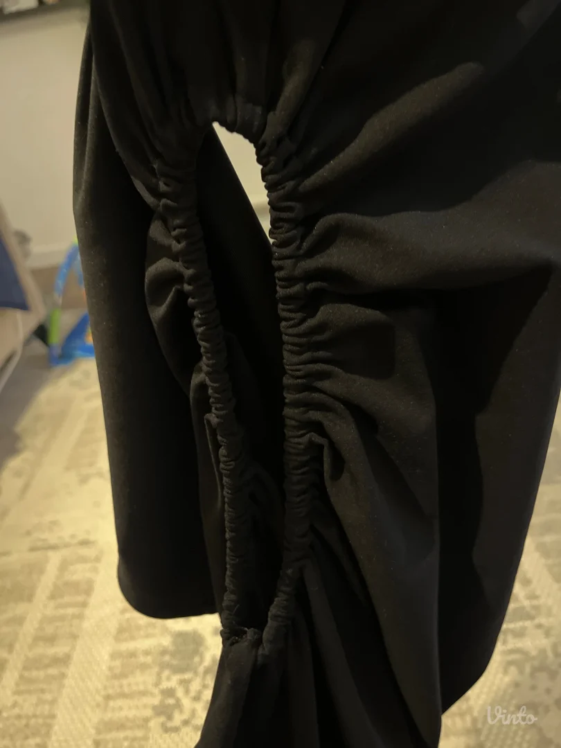 Pull&Bear crna haljinica