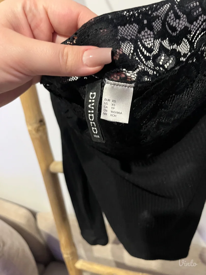 H&M bluza sa otvorenim ramenima