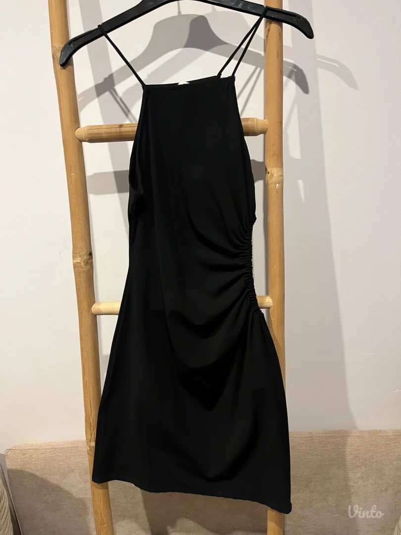 Pull&Bear crna haljinica