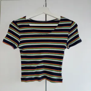 Rebrasta Crop Top Majica na Pruge - Vel. S