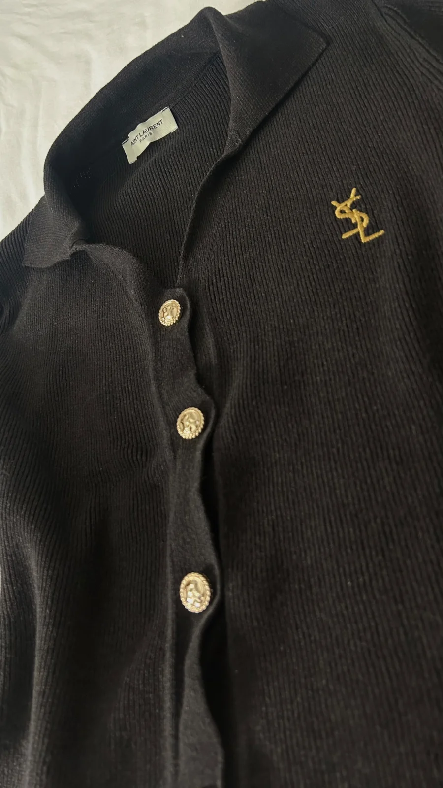 Saint Laurent (YSL) crni rebrasti kardigan sa zlatnim detaljima