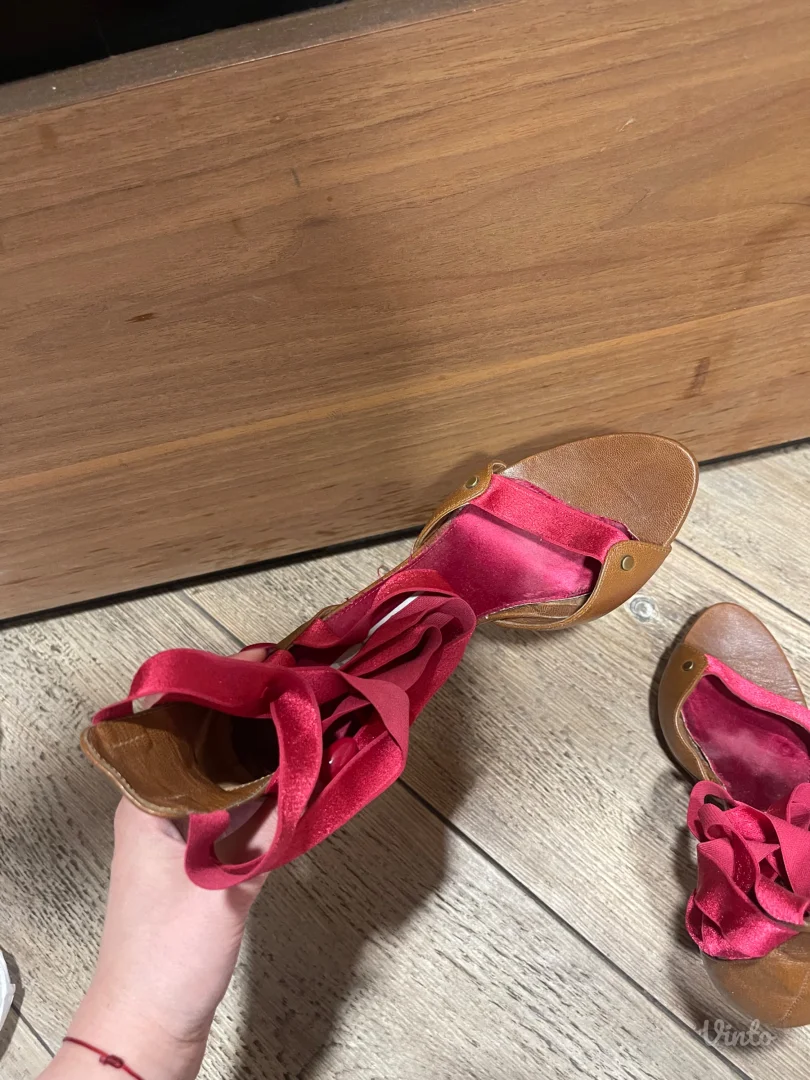 SHY Brend Roze- Braon Stikle