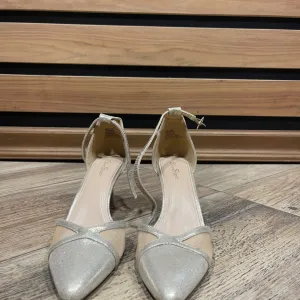 Sjajno Zlatne Stikle