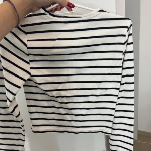 Majica na duge rukave