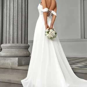 Svečana bela haljina / moguća venčanica