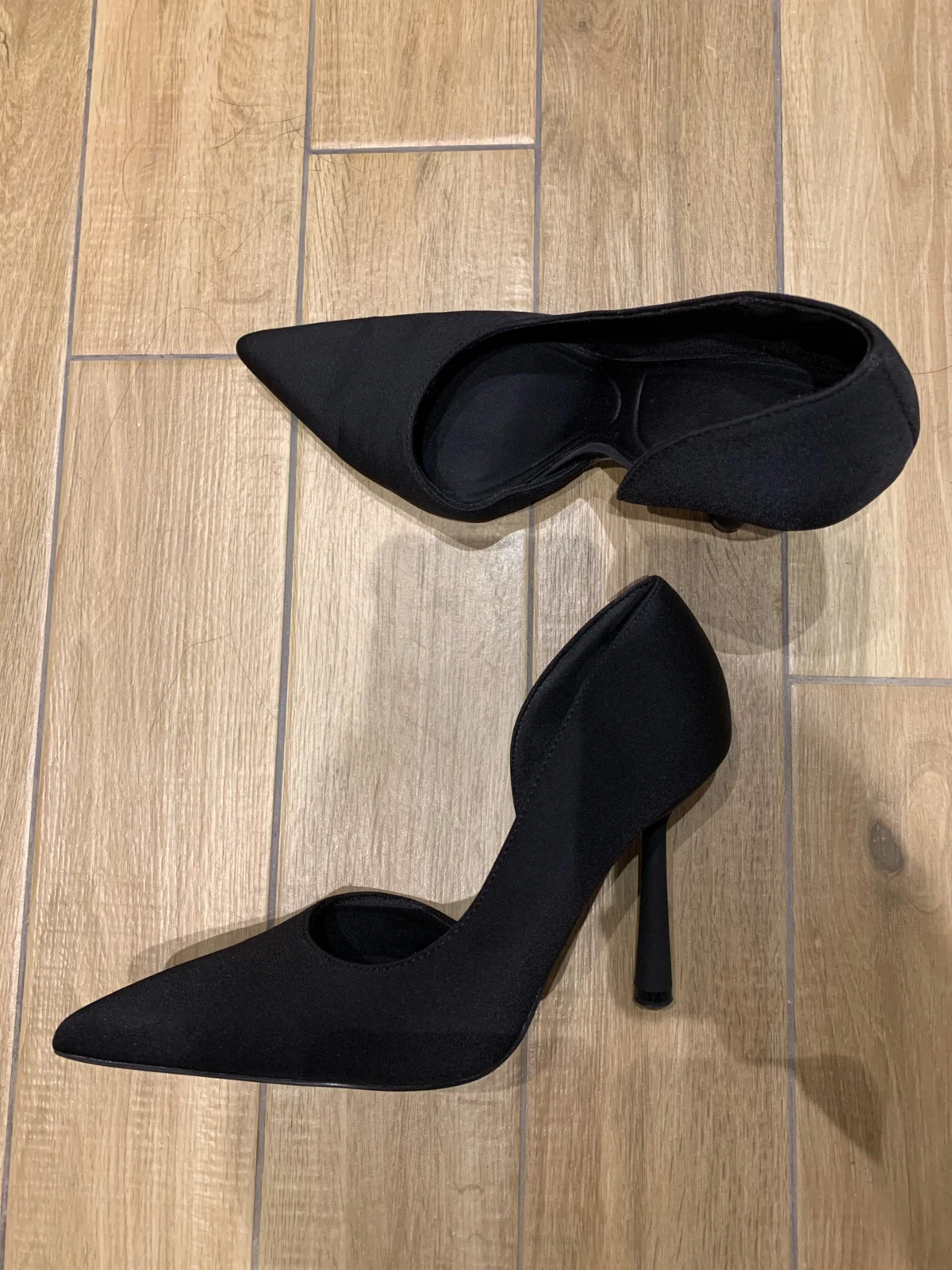 Zara stikle