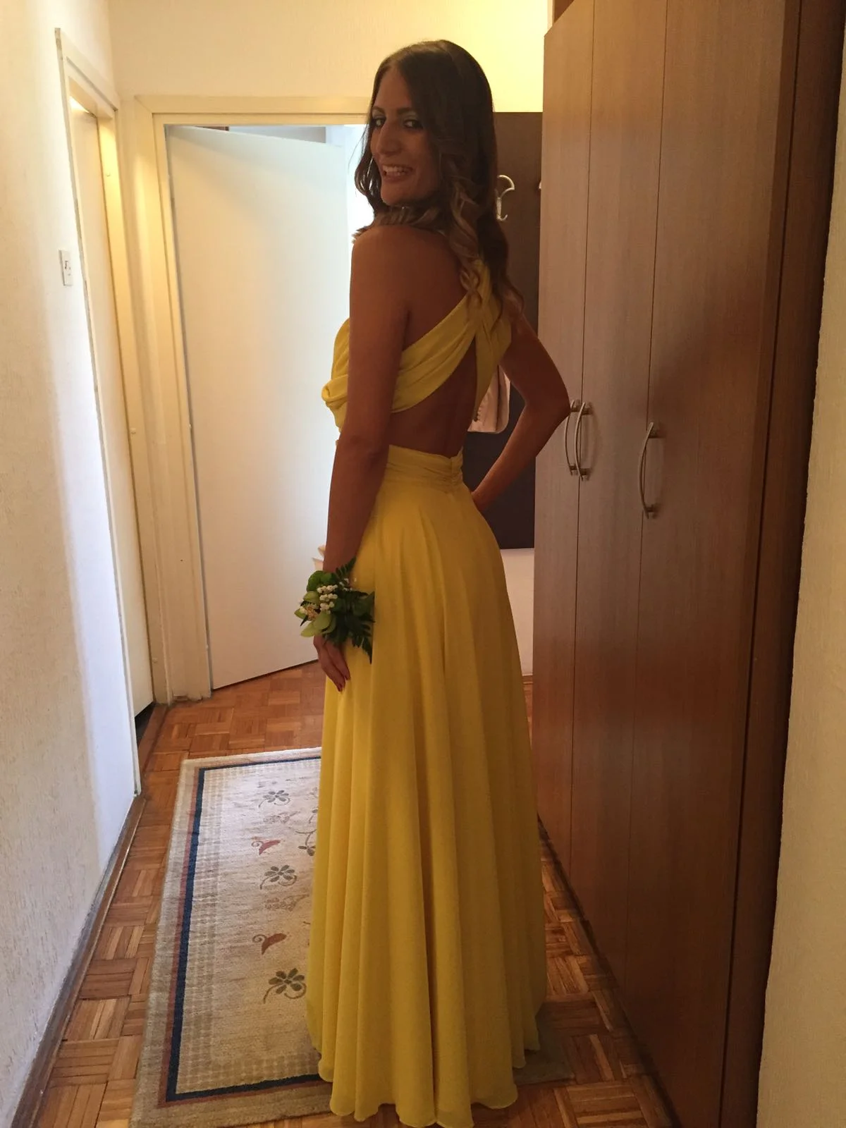 Elegantna duga haljina