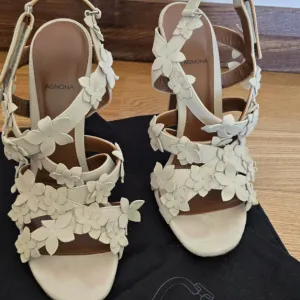 Agnona nove sandale