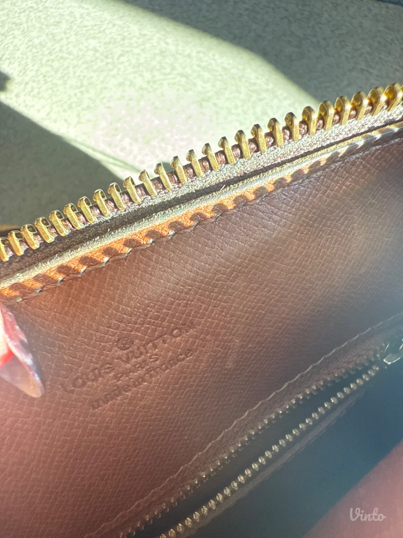 Louis Vuitton original tasna