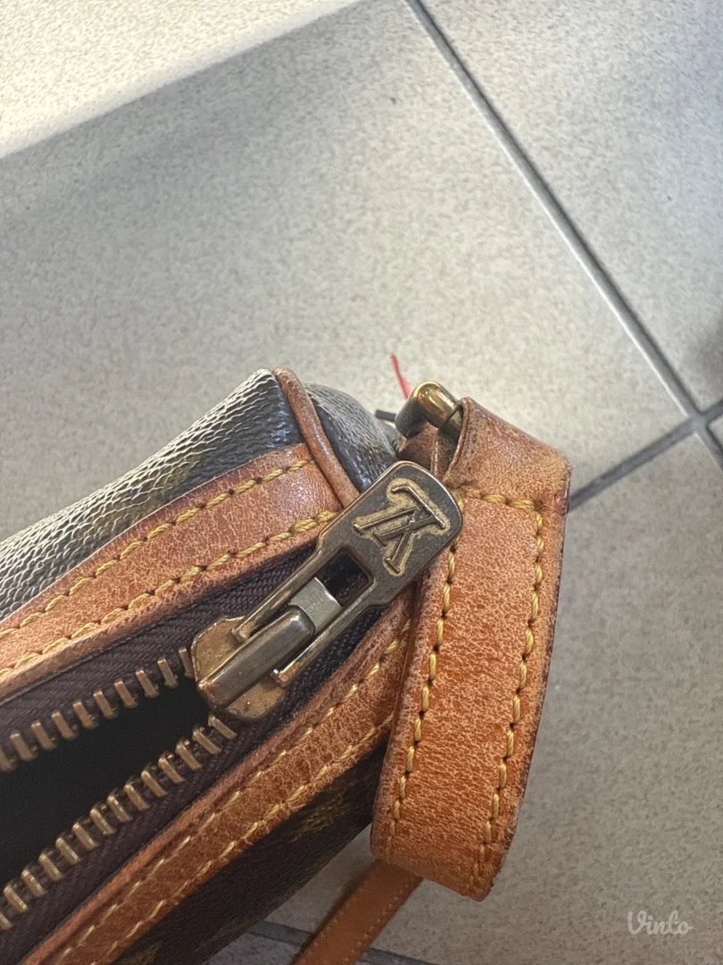 Louis Vuitton original tasna