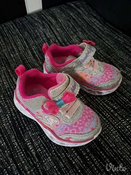 Svetleće Skechers patike za devojčice