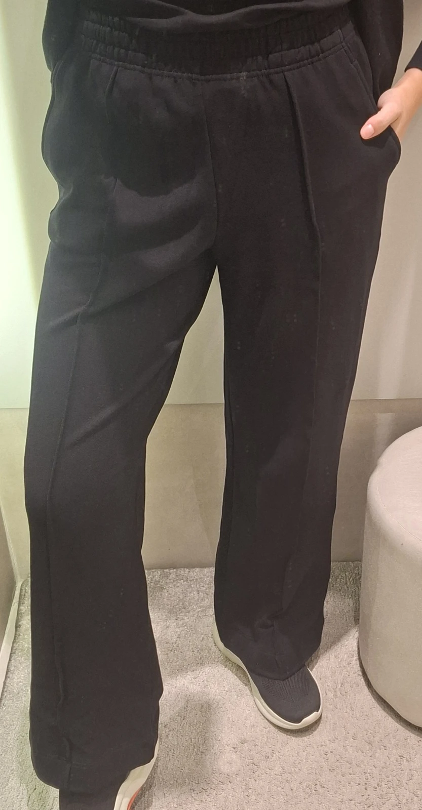 Jesenja trenerka crna Extreme Intimo