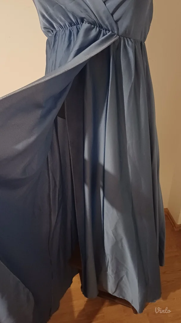 Elegantna i dnevna haljina