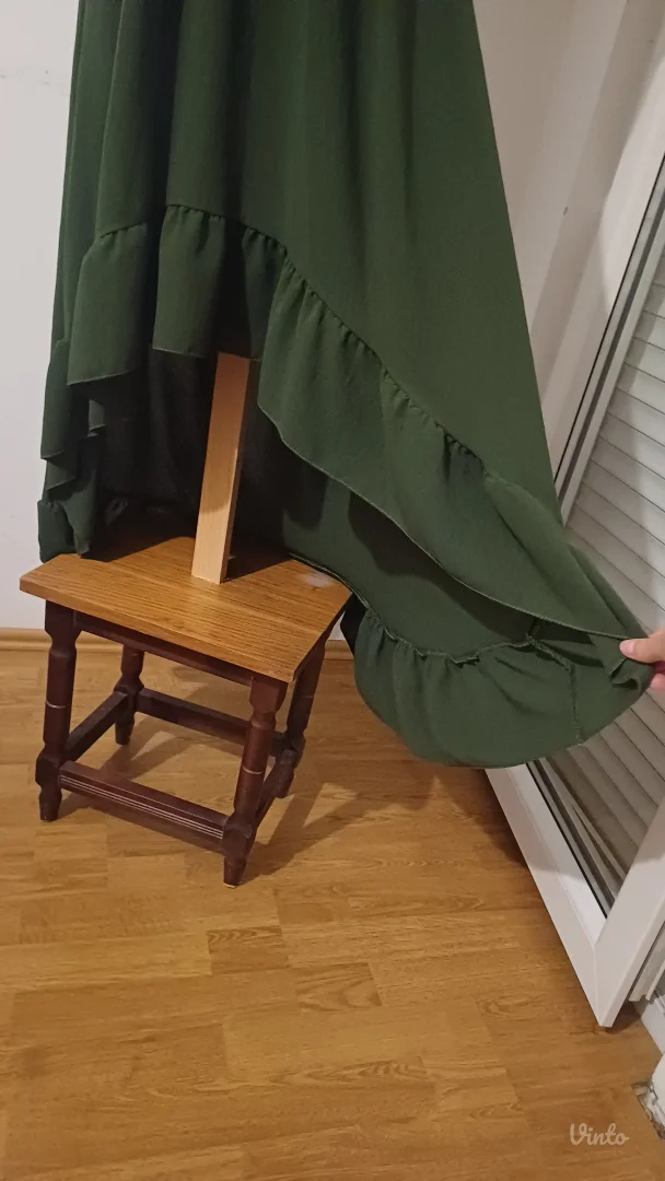 Lagana vecernja haljina