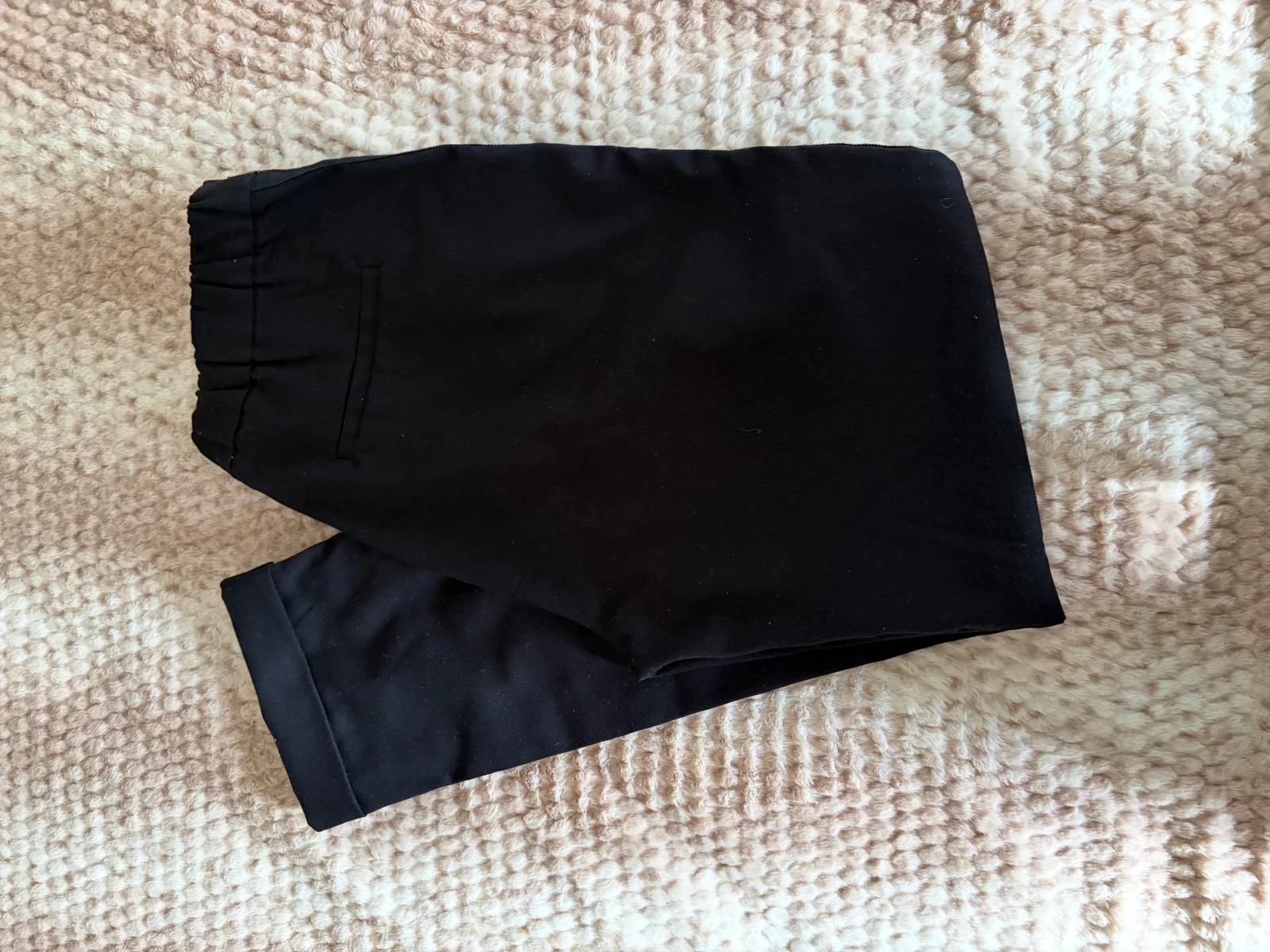 Mango crne pantalone