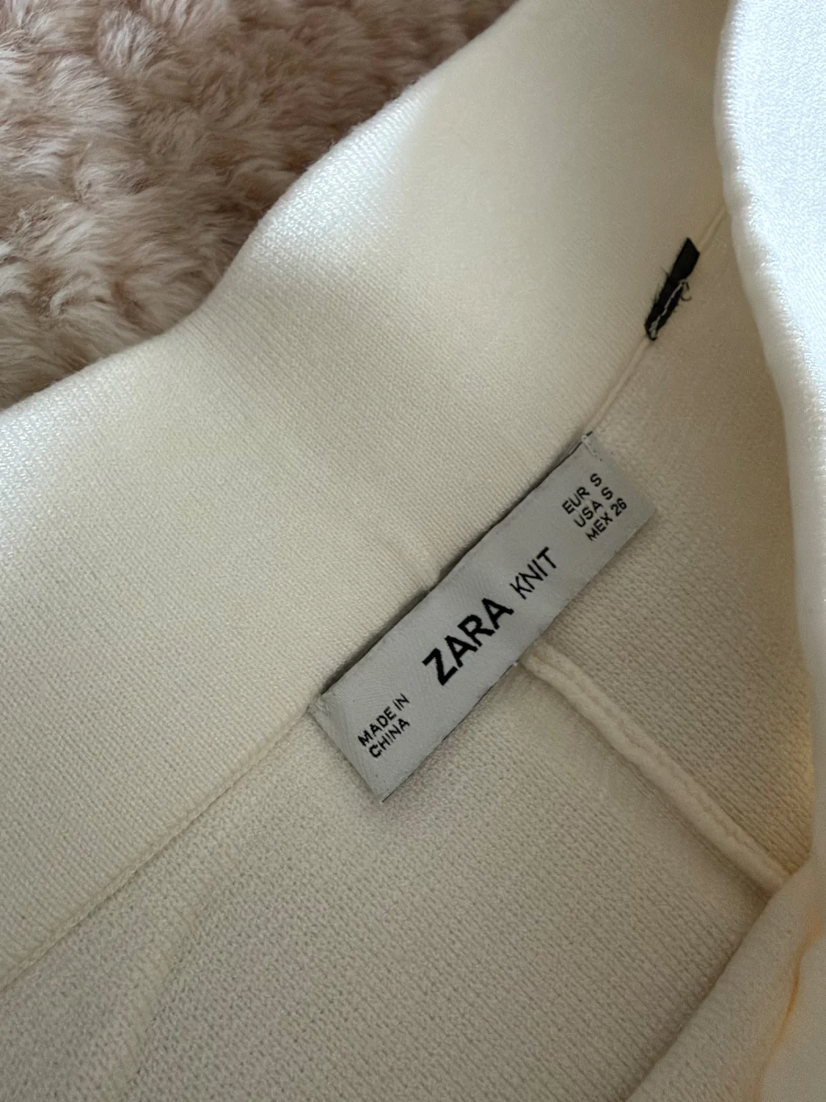Zara pantalone
