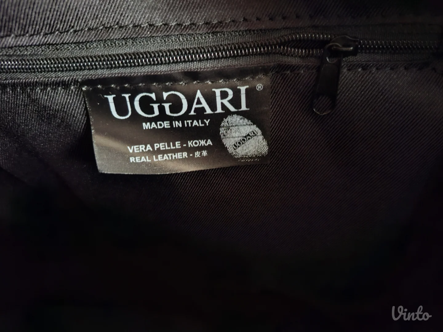 Uggari crna kožna torba NOVO