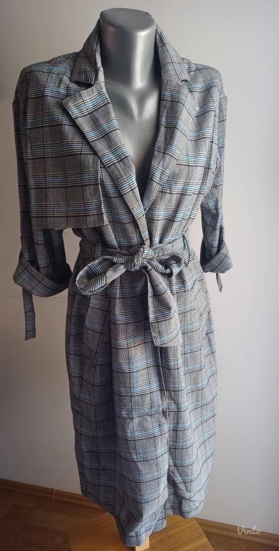 Bershka mantil karirani sivi