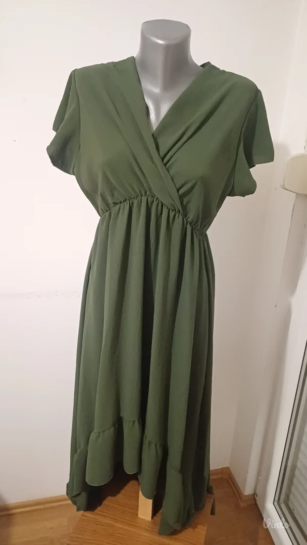 Lagana vecernja haljina