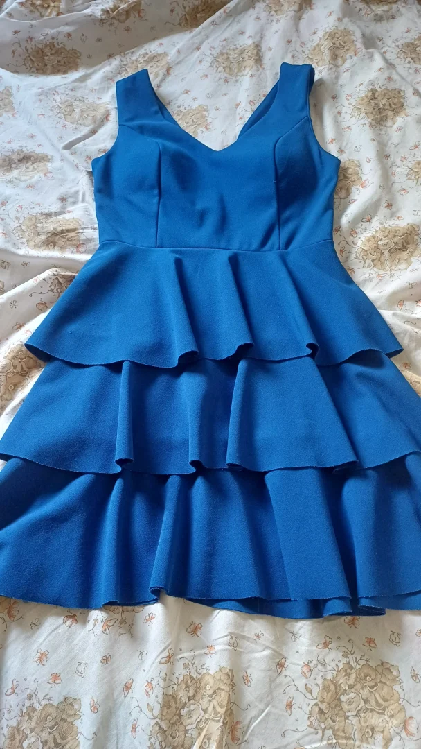 Elegantna mini haljinica kraljevsko plava