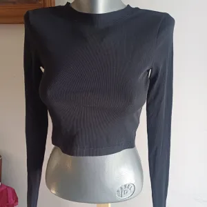 Incanto - pamucna crop majica