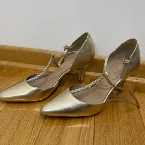 Zlatne štikle sa cirkonima