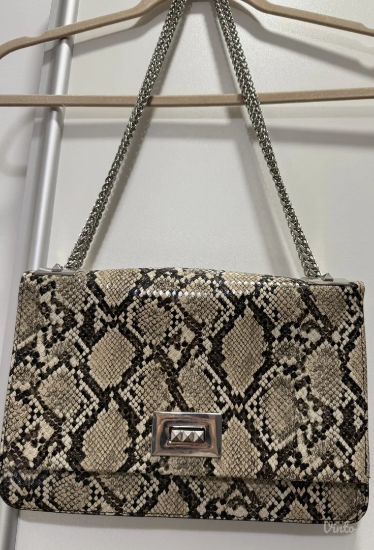 Carpisa torbica sa zmijskim printom