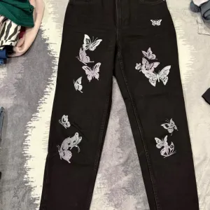 Bershka farmerke leptir