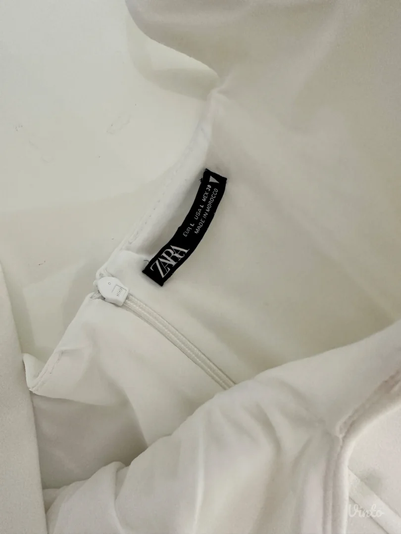 Zara bela haljina