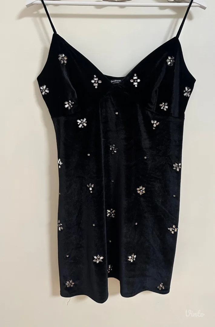 Crna haljina sa cirkonima