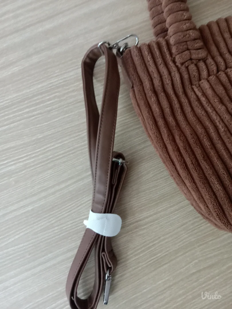 Plišana torba.Deichman.Novo!