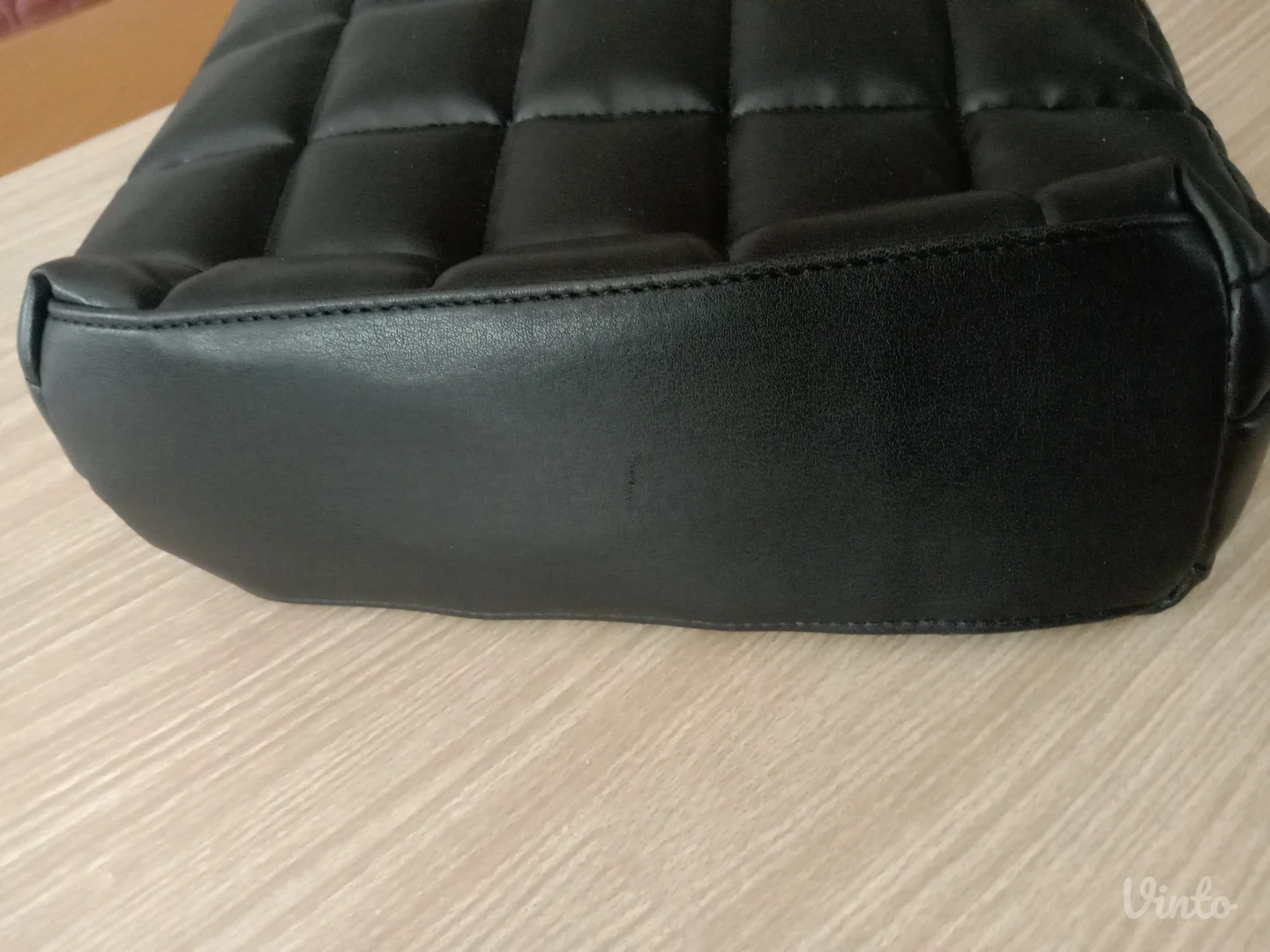 Prošivena torbica.Lc Waikiki.Novo!