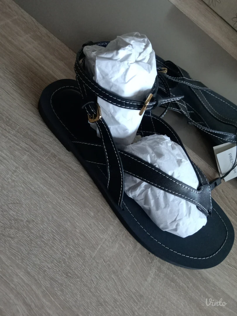 Kožne sandale.Reserved.Novo!