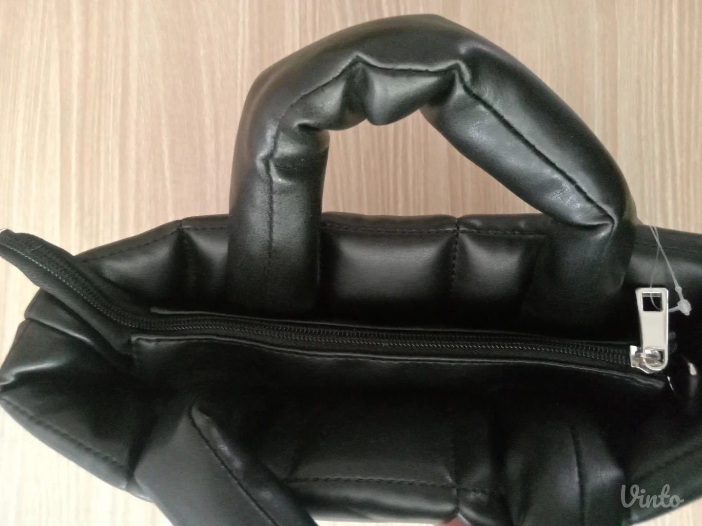 Prošivena torbica.Lc Waikiki.Novo!